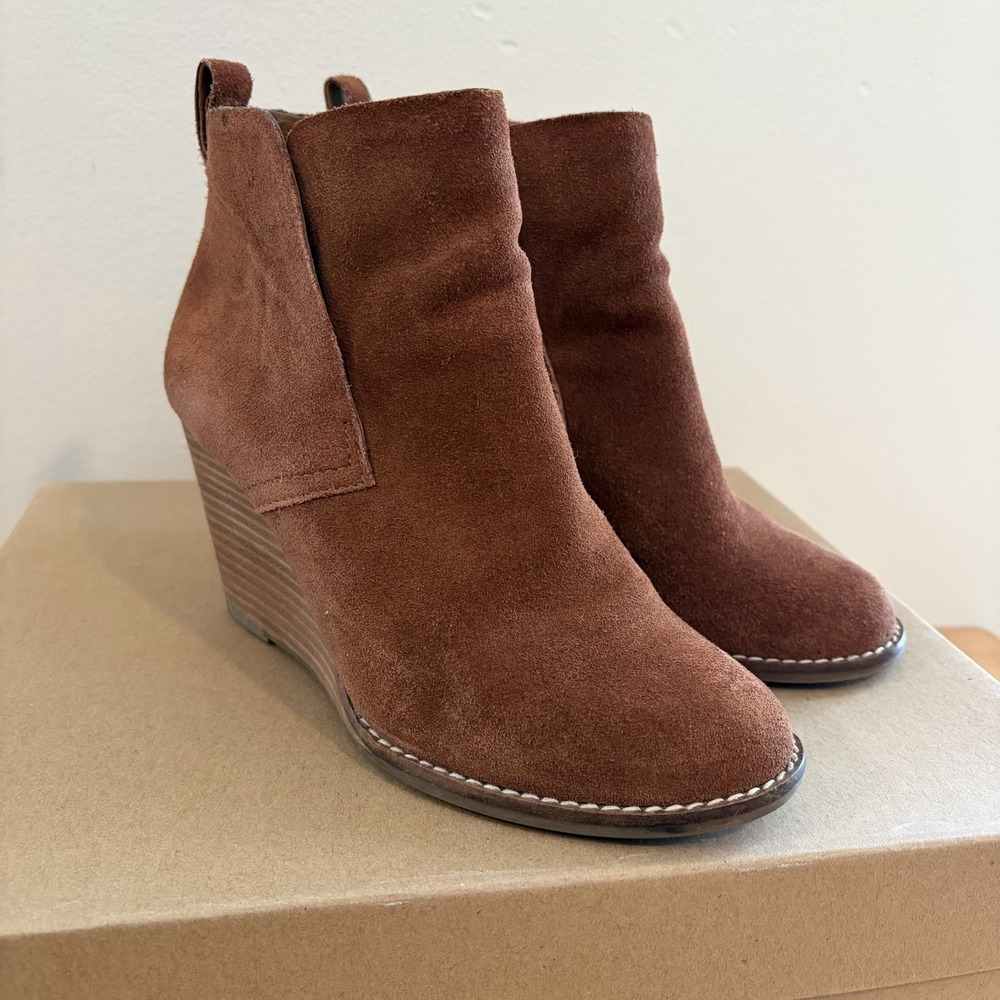Lucky Brand Suede Wedge Ankle Booties LK- YONIANA Chipmunk Brown 5.5M Capsule
